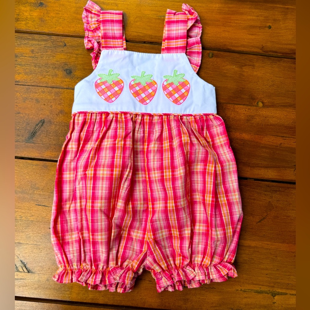 Bailey boys girl bubble with strawberry appliqué 9 month